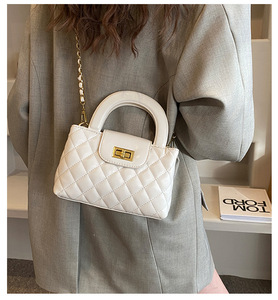 2025 Mùa Xuân Mùa Hè Mới Cổ Điển Thêu Kim Cương Túi Xách Với Màu Rắn Tính Khí Joker Messenger Túi Bow Thư Trang Trí - Product Image 6