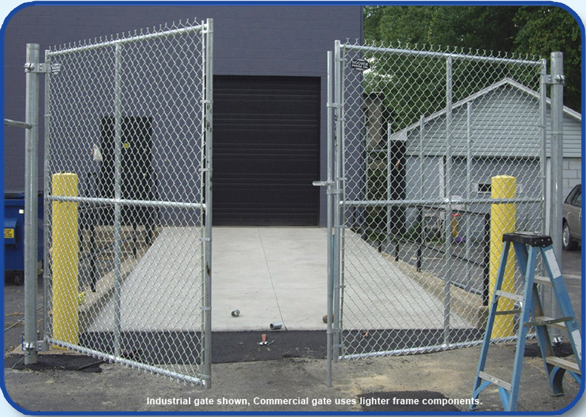 Cyclone Barbed Wire 40x40mm Chain Link Mesh Fencing 2.8mm Extension Arms Pvc Coated