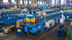 Machines durables de fabrication de tuiles Ridge Cap | Sortie personnalisable pour moteur et pompe à carreaux en acier coloré 380V - Product Image 2