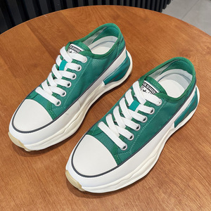 Venta al por mayor de zapatos casuales de <span class=keywords><strong>mujer</strong></span> con diseño plano elevado, nuevos zapatos de punta redonda, zapatos deportivos simples <span class=keywords><strong>y</strong></span> lujosos para <span class=keywords><strong>mujer</strong></span> - Product Image 2