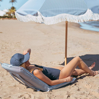 Chaise pliante de plage réglable en couleur personnalisée avec tapis de sol imperméable à rayures pour le camping, le pique-nique et la pelouse