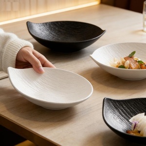 Juego de Vajilla de Cerámica Personalizado, Tazón de Ensalada de Porcelana con Efecto Esmaltado Hecho a Mano para una Experiencia Culinaria Única - Product Image 6