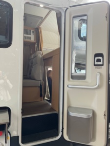 Changan Peak View 2.0T Essence Mobile Home Roues 4x4 AWD Pickup RV Boîte de vitesses <span class=keywords><strong>automatique</strong></span> en cuir R18 Lumière pour <span class=keywords><strong>camping</strong></span>-<span class=keywords><strong>car</strong></span> tout-terrain - Product Image 4