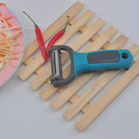 Keukenaccessoires 3-in-1 roterende mes roestvrijstalen schilmes huishoudelijk multifunctioneel groente- en fruitschiller