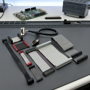 Kabel Pita Datar Elektronik IDC Berinsulasi PVC dengan Pitch 1.27mm/2.54mm, 4-64 Pin, yang Dapat Disesuaikan, dengan Pilihan Panjang 20-30CM - Product Image 1