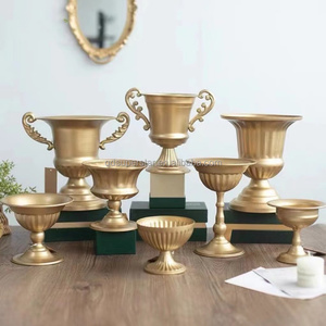 A-278 Hot Selling Vintage <strong>Flower</strong> Pot Wedding Centerpieces <strong>Vase</strong> Golden Metal <strong>Vases</strong> for Home Wedding Decor - Product Image 1