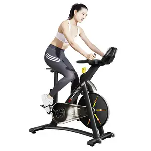 자기 저항 운동 자전거와 스핀 자전거 실내 사이클링 자전거 완전히 조정 가능한 편안한 좌석 홈 심장 운동