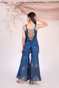 Kurta Droite Brodée à Col en V pour Femme Titrit avec Sharara et Dupatta - Product Image 3