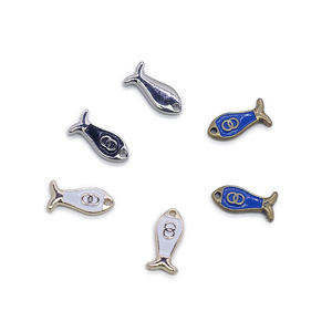 Grosir kustom 3D ikan bentuk warna-warni seng logam campuran dicuci DIY jimat liontin label pakaian untuk tas garmen sepatu Dekorasi - Product Image 6