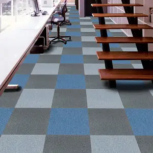 Pemasok Karpet PP Bahan Tapis Persegi Pabrikan Modular Karpet Kantor Komersial Ubin Karpet 50X50 untuk Dijual