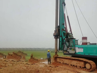 Foreuse rotative multifonctionnelle moyenne SWDM200H, couple maximal 200 kN/m, force de levage maximale 220 kN, pour projets de fondations de pieux de construction