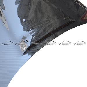 ฝากระโปรงหน้าคาร์บอนไฟเบอร์ทรง GTR สำหรับ BMW E46 ปี 1998-2001  ขัดเงาอย่างดี ผลิตด้วยวิธี Vacuum Molding สำหรับชุดแต่ง E46 - Product Image 4