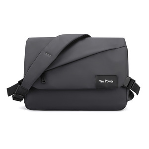 Sac de poitrine de travail personnalisé poche pour ordinateur portable sac à bandoulière de loisirs en nylon imperméable à l'eau sac à foulée à séparateurs multiples pour hommes - Product Image 1