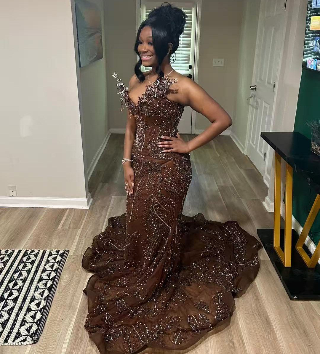 The Best Prom Dresses of 2017: Elegant & Stylish Designs