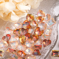 Nouvelles tendances automne-hiver : Strass Maillard Caramel pour nail art, motifs pointus, cœurs, carrés et irréguliers