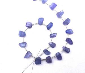 ชุดลูกปัดอัญมณี Tanzanite ธรรมชาติ28ชิ้นชุดเครื่องประดับ DIY รูปทรงนักเก็ตสีฟ้าเหลี่ยมเพชรพลอยสำหรับสร้อยคอต่างหู-ลูกปัดหินที่ทำด้วยมือ - Product Image 3