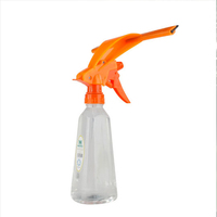 Bouteille pulvérisatrice portable 2-en-1 pour le nettoyage des vitres avec raclette et pulvérisateur pour la maison, le balcon et les vitres de voiture