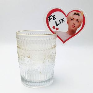 Venta al por mayor de dijes decorativos de acrílico impermeables con imagen de ídolos Kpop, personalizables en tamaño y grosor, para crear tu propio diseño. - Product Image 2