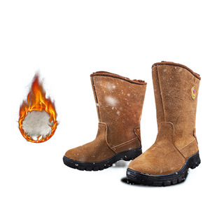 รองเท้าบูทผู้ชายสำหรับใส่หิมะ บุขนแกะหนานุ่ม อุ่นสบาย หุ้มข้อสูง สำหรับฤดูหนาว รองเท้าหนังกลางส้น สีพื้น - Product Image 5