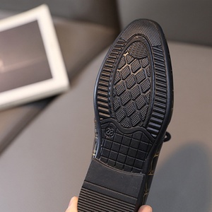 Mocasines para niños Brillantes Nuevos zapatos simples para niños Punta estrecha Versátil Zapato de rendimiento para niños para fiesta Boda - Product Image 6