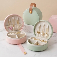 Portable Semi-Circulaire Forme En Cuir Boîte À Bijoux Princesse-Style Sac À Main Mini Conteneur pour Boucles D'oreilles Anneau Bijoux Voyage Cas