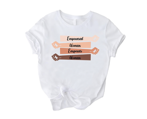 Maglietta da donna in cotone con stampa 'Empowered Women Empower Women' - Girocollo, vestibilità regolare, per tutte le stagioni, design 'Girl Power' - Product Image 1