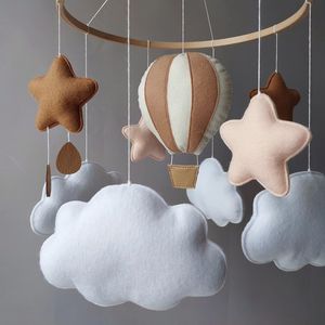 Montgolfière personnalisée mobile pour bébé vente en gros de mobile en feutre rotatif neutre amovible bon marché nordique - Product Image 3