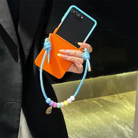 Casing Ponsel Tali Pergelangan Tangan Berhias Manik-Manik untuk Samsung Z Flip 8 Z Flip7 FE Z Flip 7 6 5 4 Pelindung Ramah Kulit untuk Wanita Gaya INS