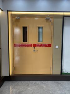 Portes en acier ignifugées pour escaliers d'appartements, testées selon les normes BS, CE et UL, avec une résistance au feu <span class=keywords><strong>de</strong></span> <span class=keywords><strong>90</strong></span> minutes. - Product Image 2