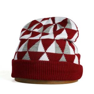 Chapeau en laine brodée personnalisé 50% laine pour homme et femme - Product Image 4