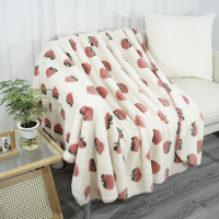 Couverture de jet de fraise mignonne pour les enfants-Décor en polaire esthétique pour les filles garçons adolescents, couvertures douces et confortables pour canapé-lit