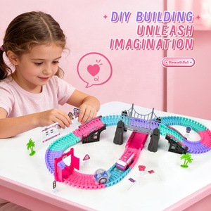 <span class=keywords><strong>Precio</strong></span> <span class=keywords><strong>de</strong></span> Fábrica, Juego <span class=keywords><strong>de</strong></span> Juguetes Educativos Interactivos para Interiores, 164 Piezas, Hermoso Tren Eléctrico Color Rosa Macaron, Pista <span class=keywords><strong>de</strong></span> Carreras para Niñas - Product Image 3