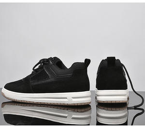 Venta al por mayor: Nuevos modelos de zapatillas de running de cuero cómodas para hombre, estilo casual, con tacón elevador de 8 cm, tendencia de moda. - Product Image 6