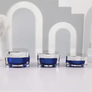 Phổ biến khuyến mại 15g 30g 50g màu xanh tam giác Acrylic mỹ phẩm chăm sóc da Jar với bạc Nắp