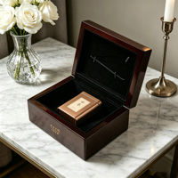 Boîte à bijoux en bois recyclable de luxe, faite à la main, avec un design gravé au laser, emballage rectangulaire en bois de qualité supérieure