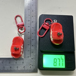 Porte-clés esthétique et amusant en forme de pomme pour elle, breloque créative en forme de fruit pour sac, porte-clés de luxe en plastique souple, cadeau pour la fabrication de bijoux - Product Image 4