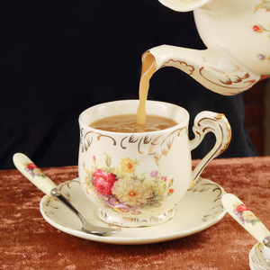 ชุดถ้วยชาและกาแฟทำมือจากเซรามิกเนื้อละเอียดหรูหรา สไตล์ยุโรปอเมริกัน พร้อมกล่องของขวัญสำหรับช่วงบ่ายที่แสนอบอุ่น - Product Image 3