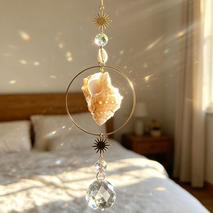Cloche à vent en cristal de style océanique avec forme irrégulière pour la décoration suspendue de balcon et de fenêtre - Product Image 1
