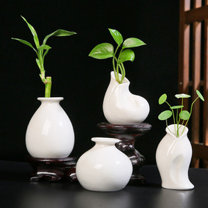 Vases miniatures en céramique de forme irrégulière, faits à la main, vase décoratif de table, style moderne, décoration de salon - Product Image 3