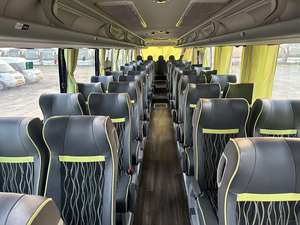 حافلة صينية مستعملة موديل 2021 يوتونغ ZK6117، 46 مقعدًا، تخطيط 2+2، ناقل حركة يدوي، محرك ديزل يوتشاي، 30000 كم، حافلة ركاب من الدرجة الثانية - Product Image 4