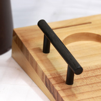 Plateau de service de bière en bois de pin massif naturel inachevé fait à la main support de verre à liqueur avec poignée en métal