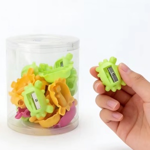 Sacapuntas Manual con Diseño de Cangrejo, Innovador, Portátil, Ecológico, para Estudiantes, en Oferta - Product Image 1