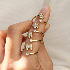 Có thể điều chỉnh cá tính 26 chữ cái đầu vòng 18K vàng mạ mới xuyên biên giới bong bóng <span class=keywords><strong>d</strong></span>ễ thương 26 chữ cái tiếng Anh Zircon chính đồng thau - Product Image 1