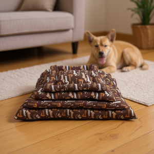 Juego de Cuatro Alfombrillas Antideslizantes con Diseño Cuadrado para Perros, Camas Elegantes para Mascotas - Product Image 3