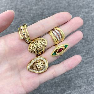 Anillo de Boda Clásico para Hombre Jxx al por Mayor, Chapado en Oro de 24K, con Incrustaciones de Circonio - Product Image 2