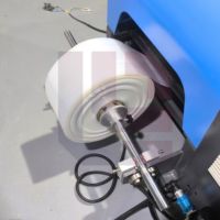 Machine d'emballage semi-automatique pour petites entreprises, pour film plastique, avec étiquetage, pour l'industrie alimentaire et l'emballage de tubes.
