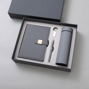 Cadeau VIP personnalisé : Clé USB avec boîte de luxe, agenda 2026, carnet en cuir PU bleu foncé A5 avec stylos, bloc-notes et gourde - Product Image 1