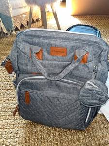 Sac à couches gratuit – Grand sac de voyage pour couches avec matelas à langer – Essentiels pour nouveau-nés pour la maman – Cadeaux de naissance et de douche pour bébé - Product Image 4