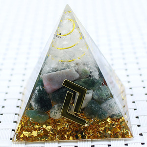 Xuyên biên giới phổ biến thân thiện với môi nhựa keo thủ công mỹ nghệ Rune tinh thể sỏi kim tự tháp đồ trang trí cho trang trí nhà - Product Image 4