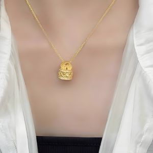 Collar de Plata de Ley S925 con Colgante Ruyi y Moissanita Incrustada para Mujer, Uso Diario - Product Image 2